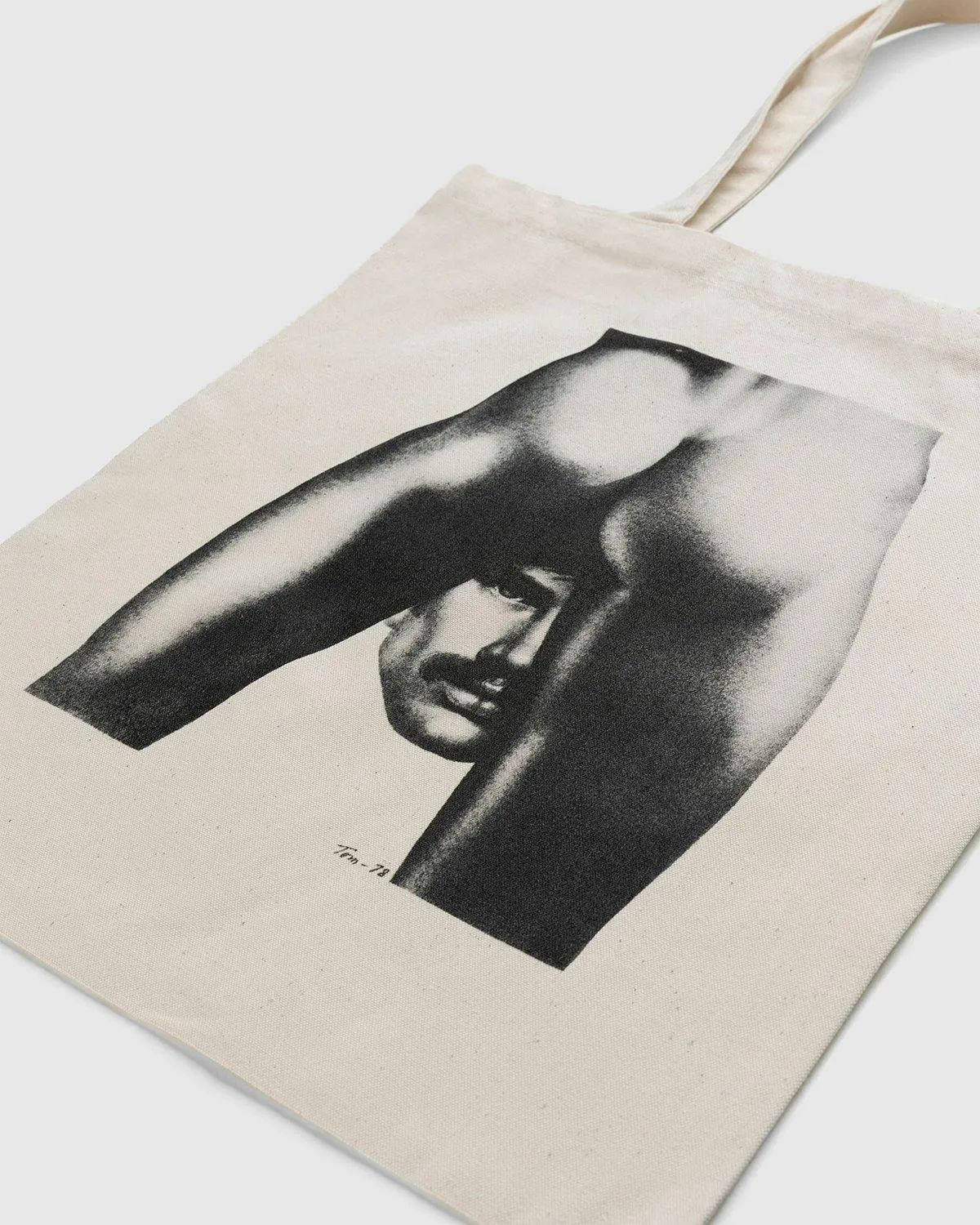 Carne Bollente – Tote Of Finland Bag Beige | Highsnobiety Shop