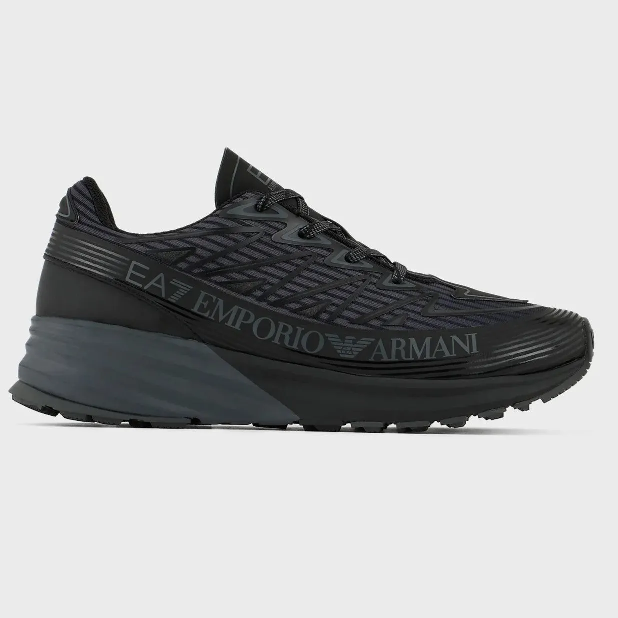 EA7 Crusher Distance Trail Sneakers