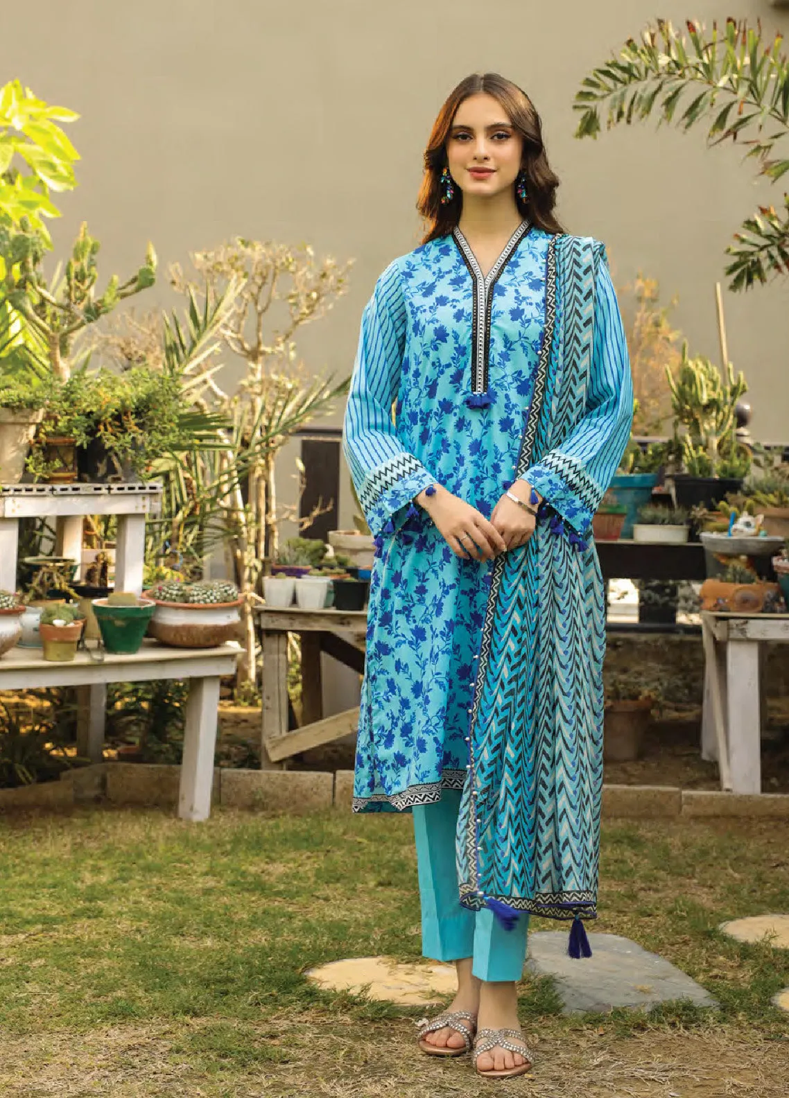 Komal Prints By Lakhany Printed Lawn Unstitched 3 Piece Suit - LSM24KP LG-SR-0147-B