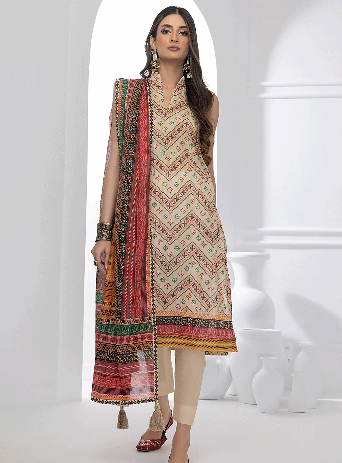 Lakhany By LSM Printed Lawn Stitched 3 Piece Suit - LG-AM-0045