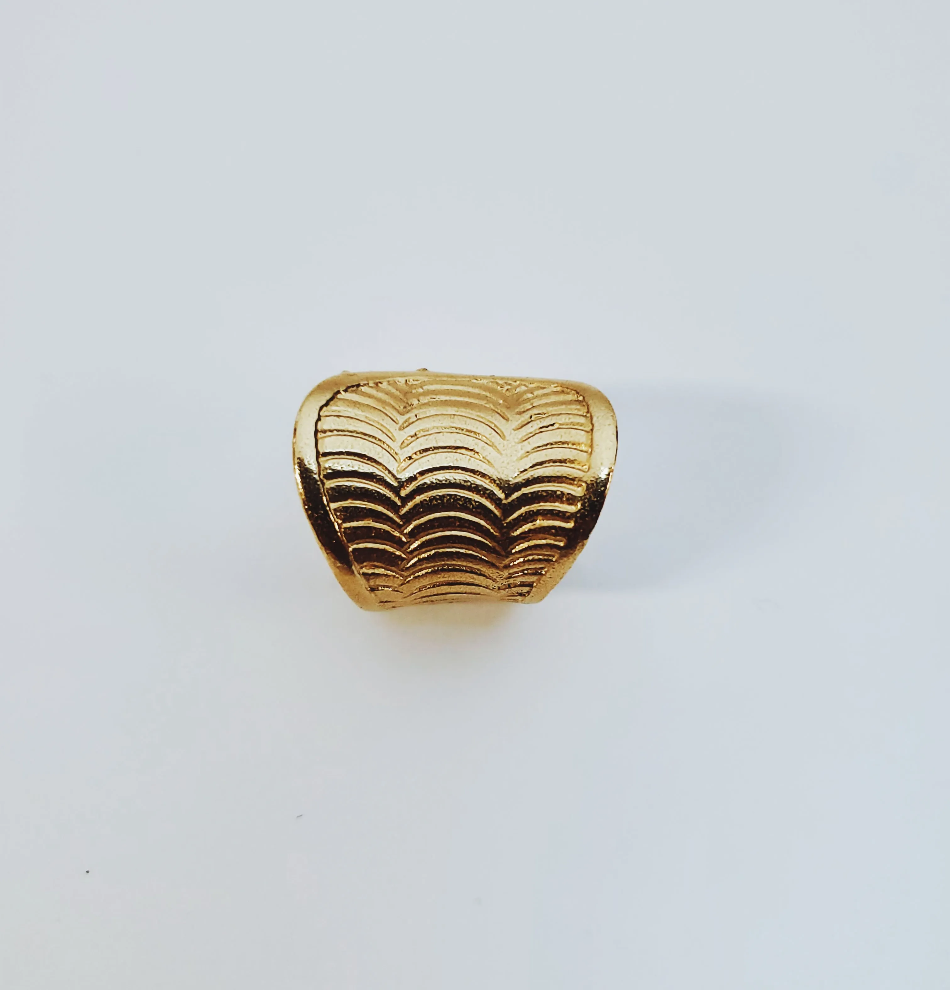 Lunula Ring