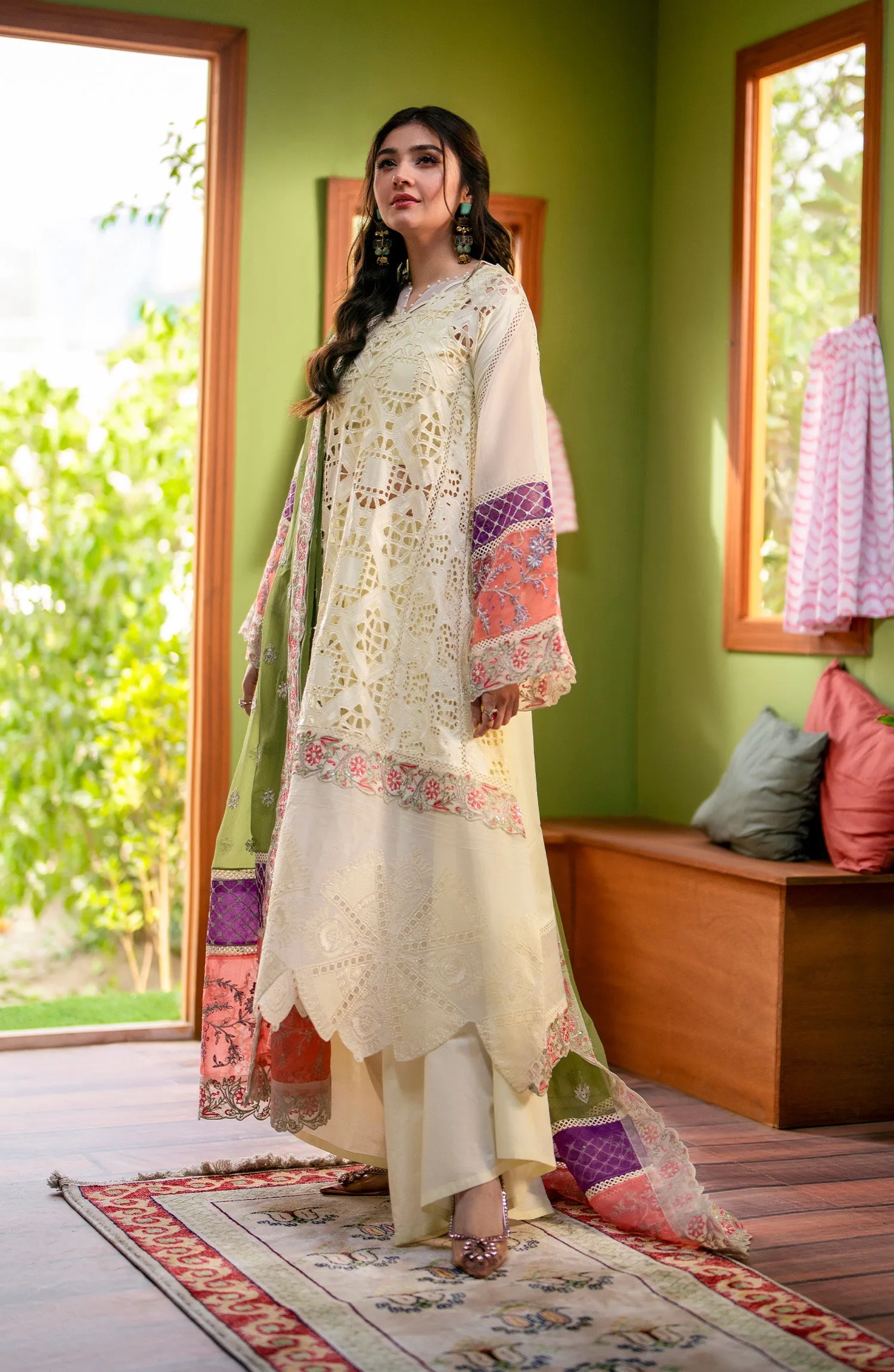 Maryum N Maria Embroidered Lawn Unstitched 3Pc Suit MS24-570 Dina