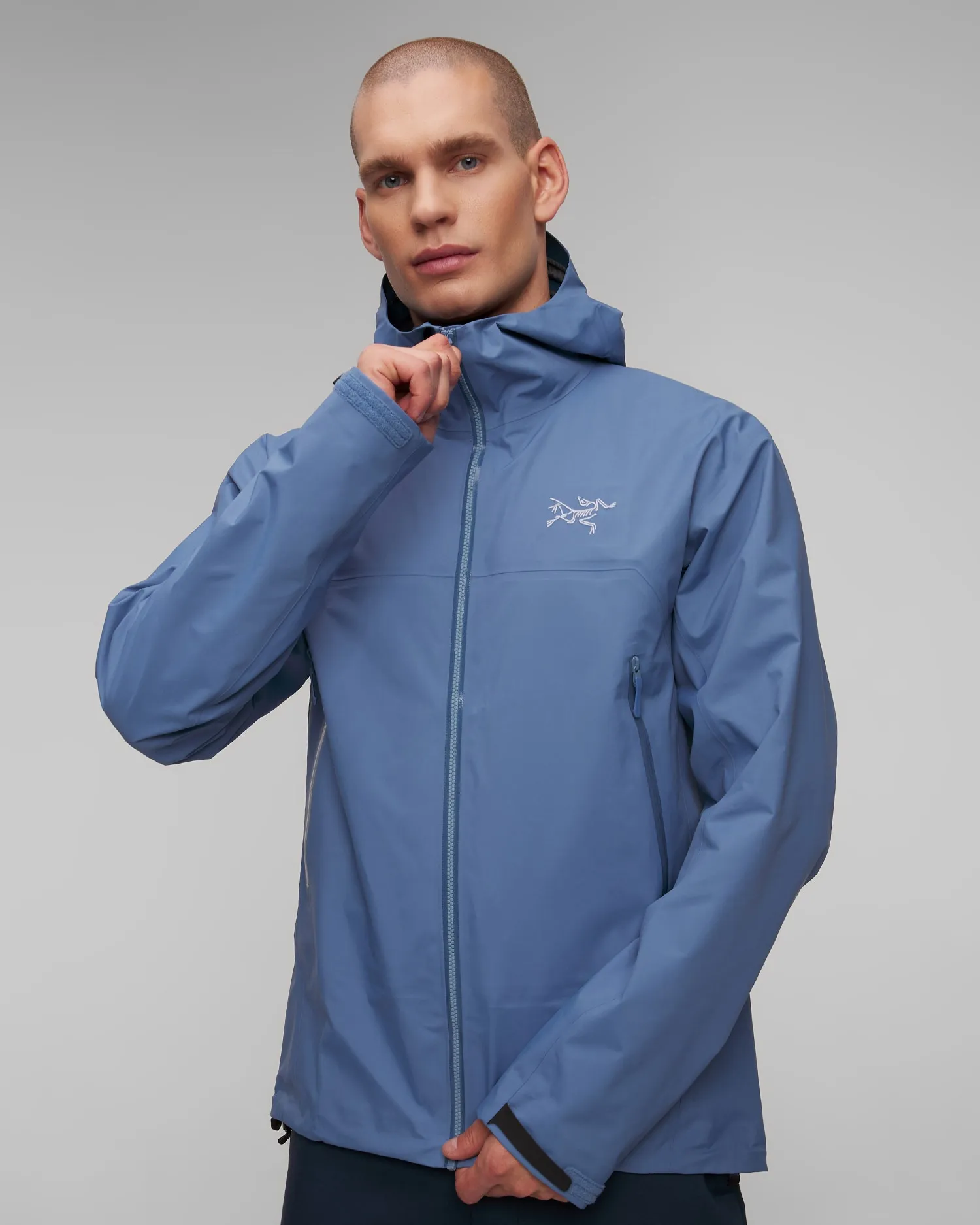 Men’s blue hardshell Arcteryx Beta Jacket M x000008584-20815