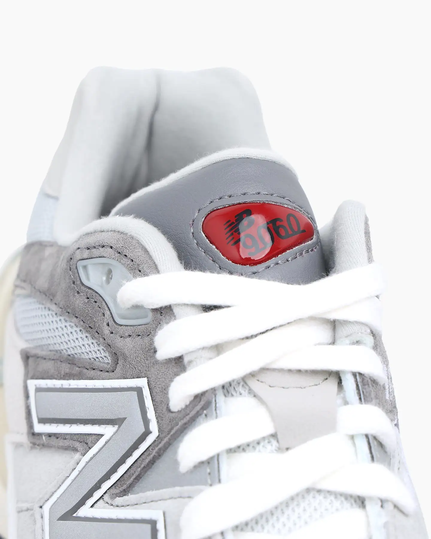 New Balance 9060 Grey