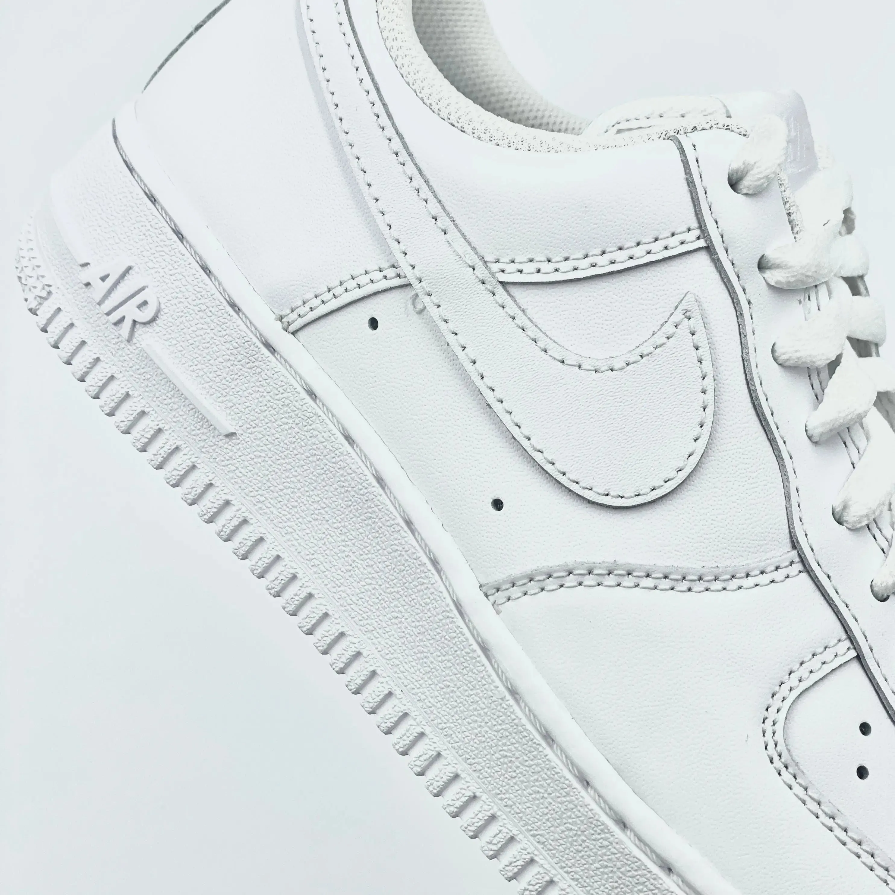 Nike Air Force 1 Low White