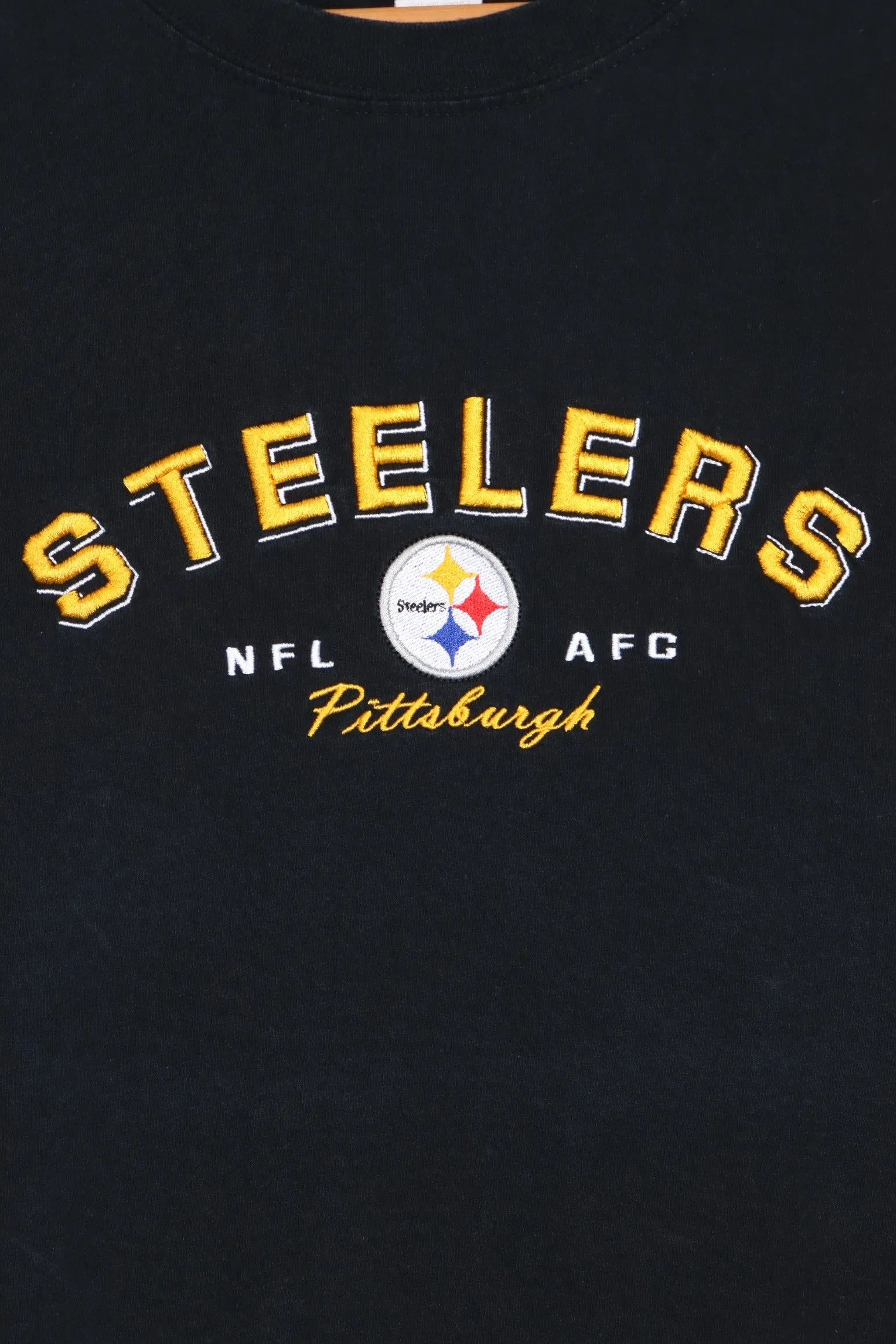 Pittsburgh Steelers Embroidered Logo T-Shirt (M-L)