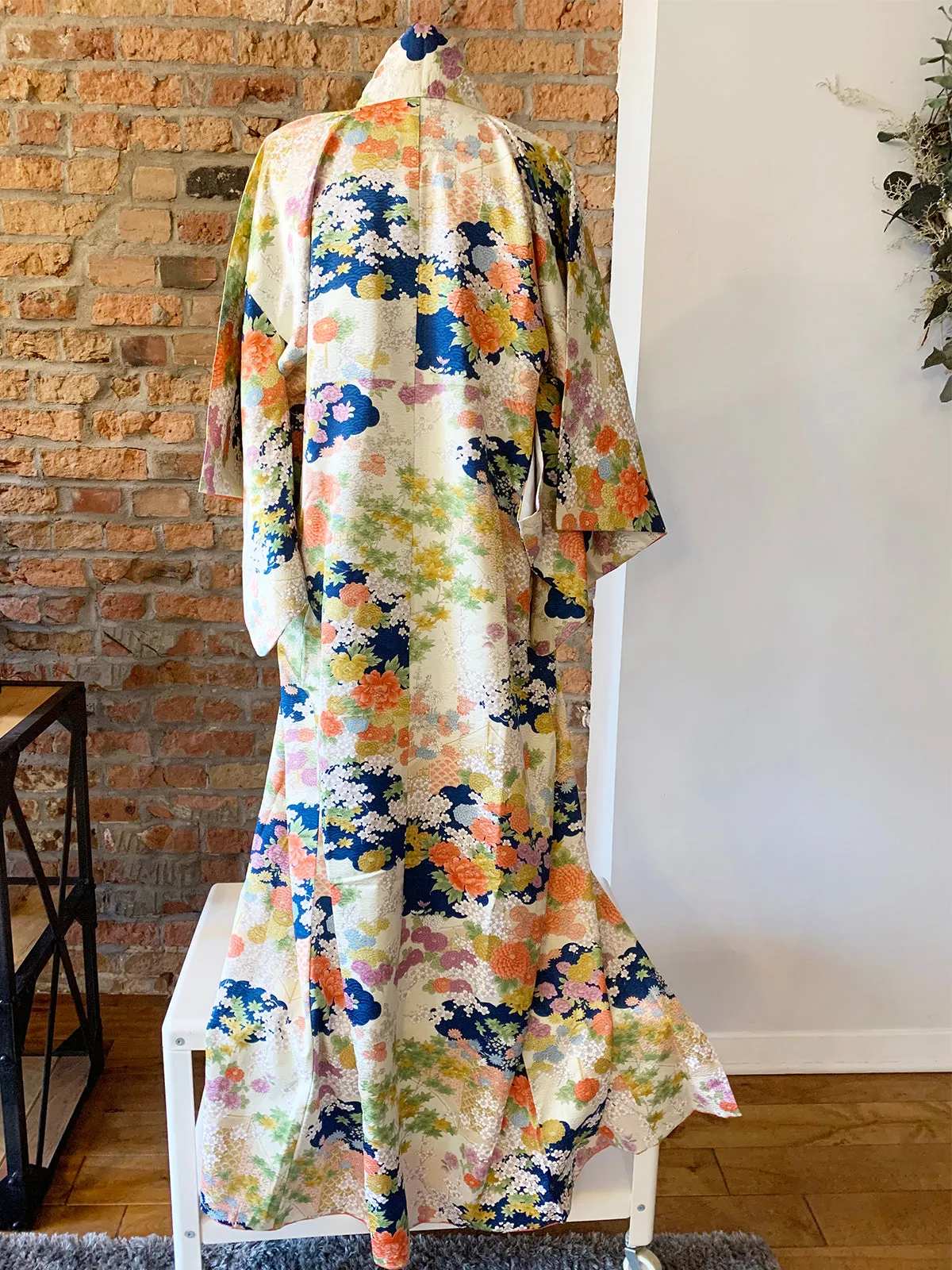 Vintage Kimono Floral 1960s