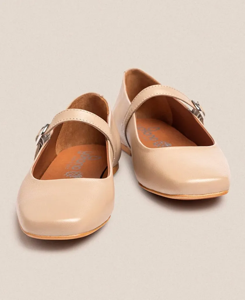 Yokono Lenna Buckle Flat Shoes