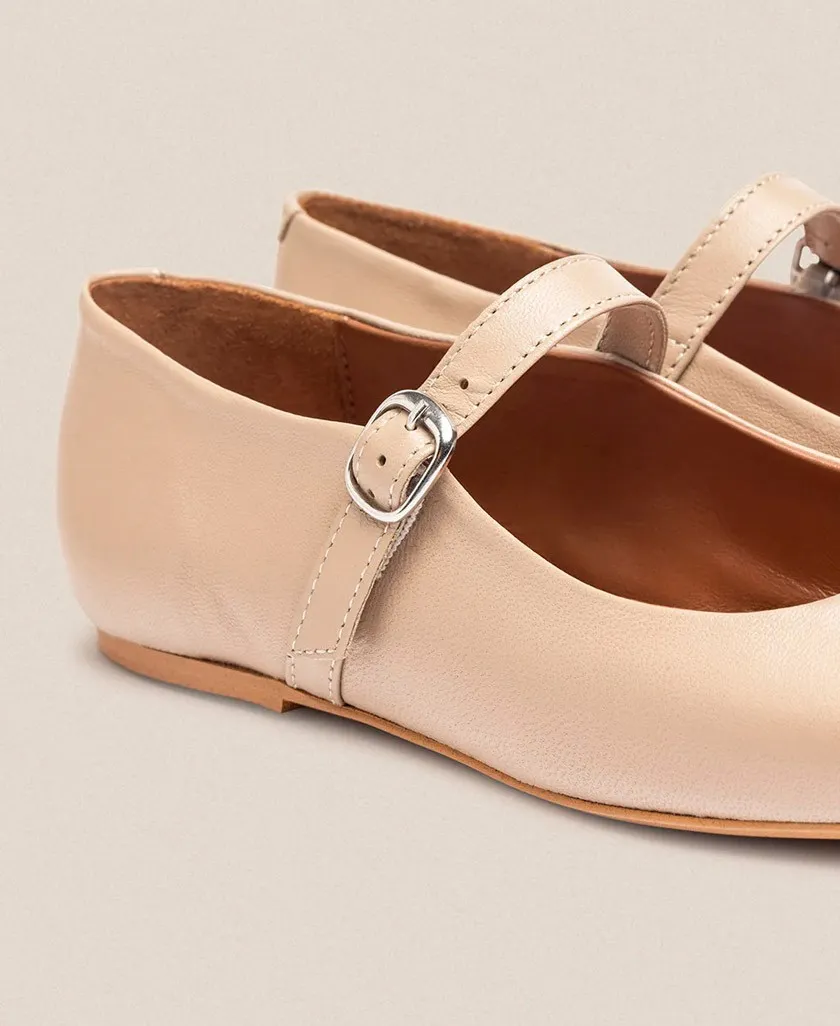 Yokono Lenna Buckle Flat Shoes